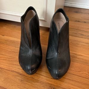 Audrey Brooke black leather heels size 7.5